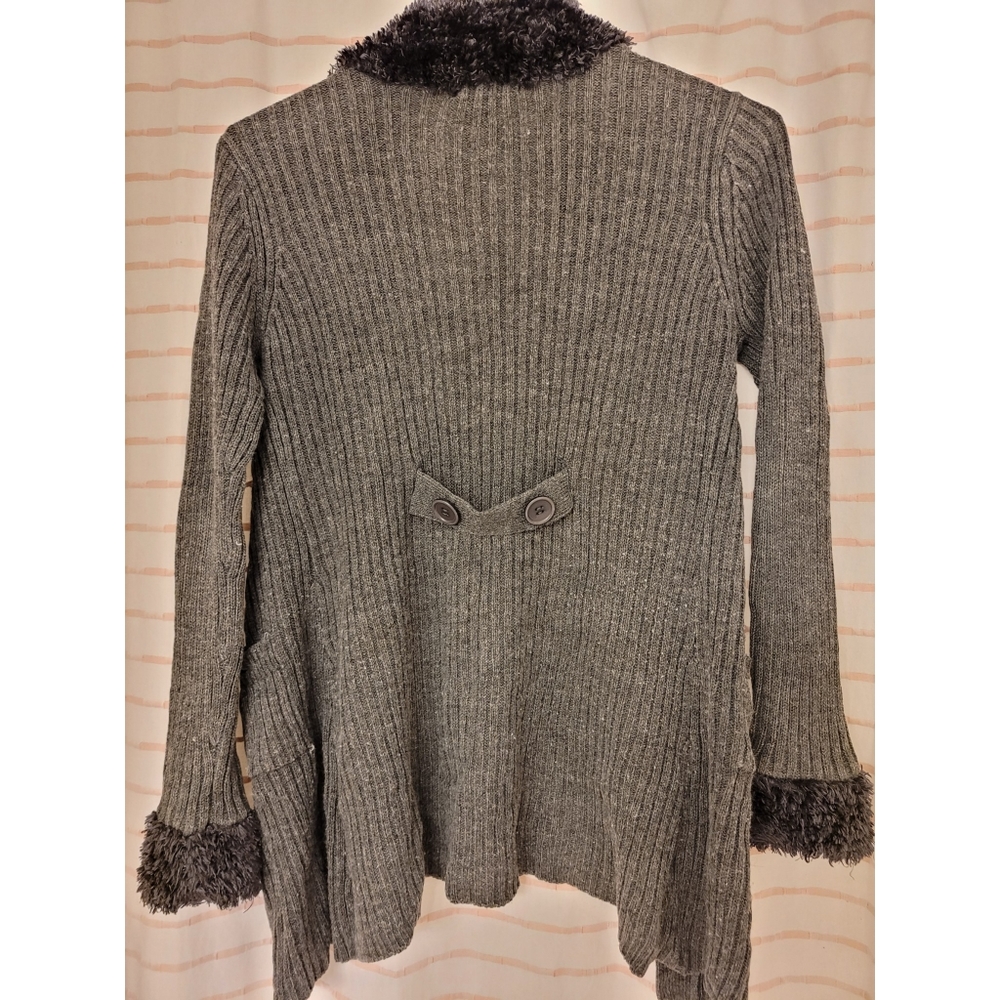 Grey Cardigan - Picture 2 of 3